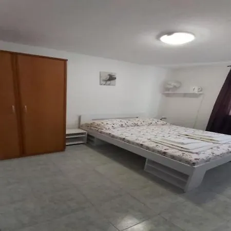 Dalmatin Uljana - 3 Апартаменты *